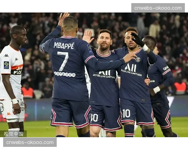 巴黎圣日耳曼4-0大胜洛里昂，姆巴佩两次从左肋切入完成助攻